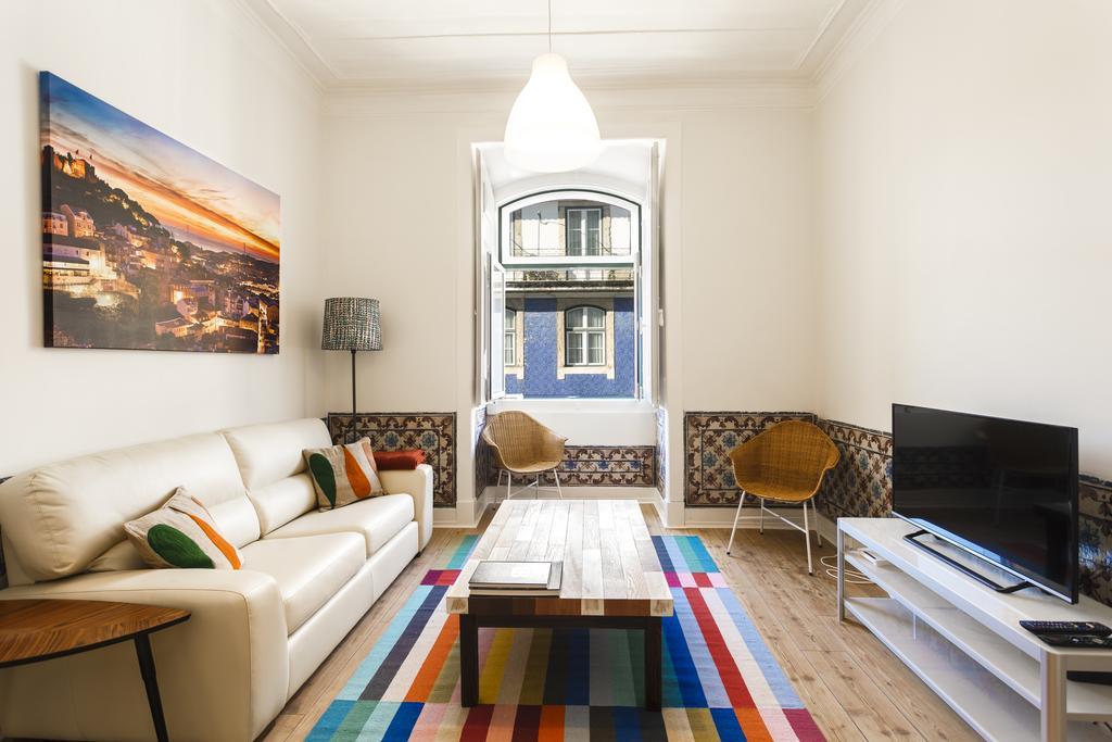 Whome | Fanqueiros Downtown Typical Apartment Lisbon Luaran gambar